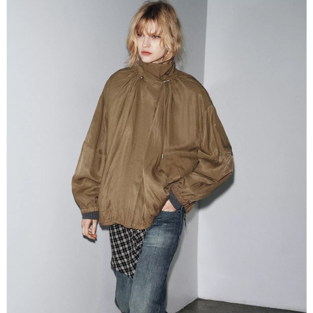 NWT Zara Women's Fluid Bomber Jacket With Adjustable Funnel Neck. Size M - Picture 3 of 15